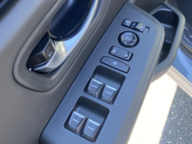 new 2025 Honda Pilot car, priced at $47,718