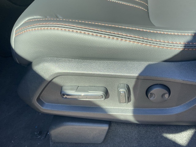 new 2025 Honda Pilot car, priced at $47,718