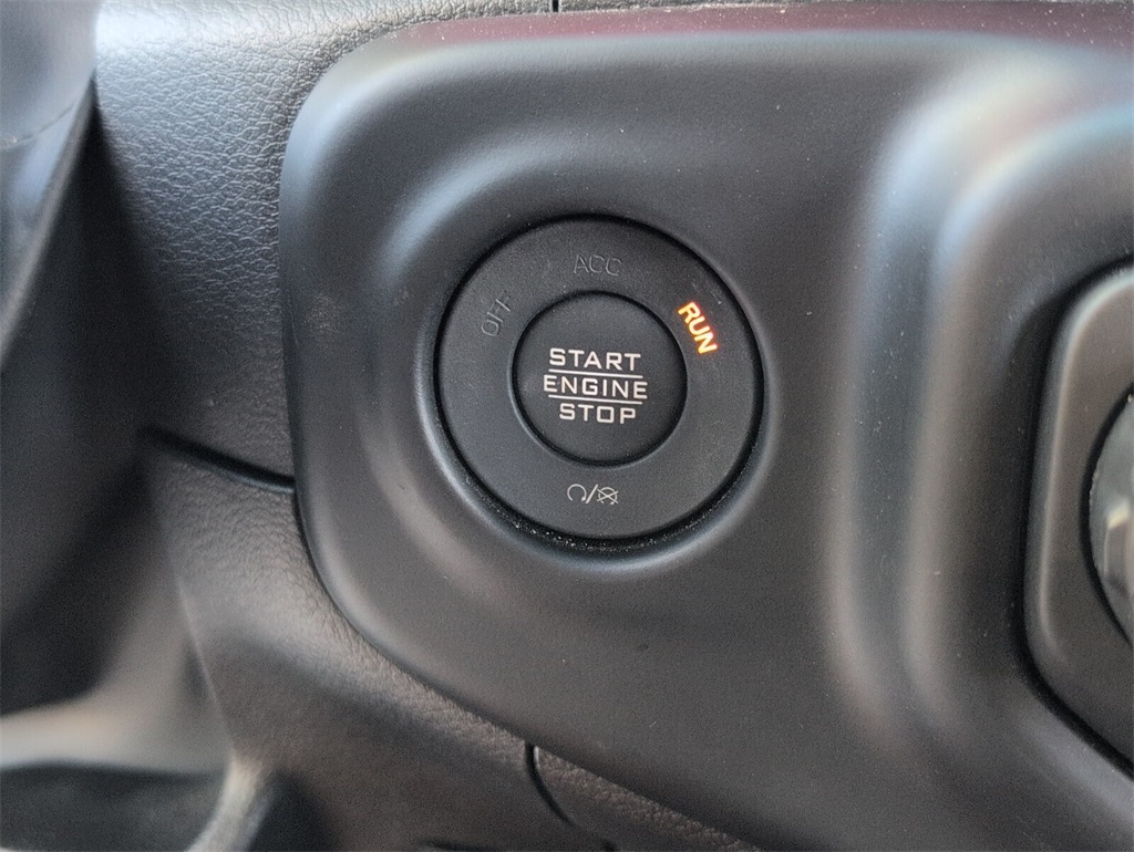 used 2023 Jeep Gladiator car, priced at $38,000