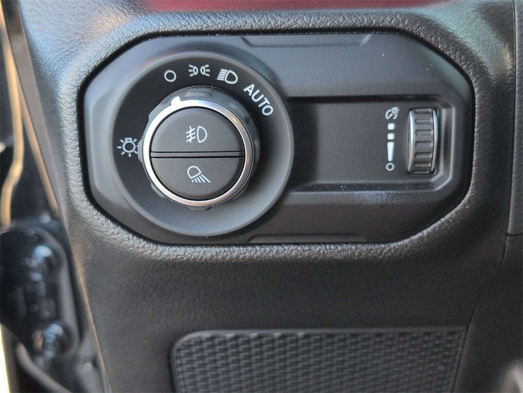 used 2023 Jeep Gladiator car, priced at $38,000