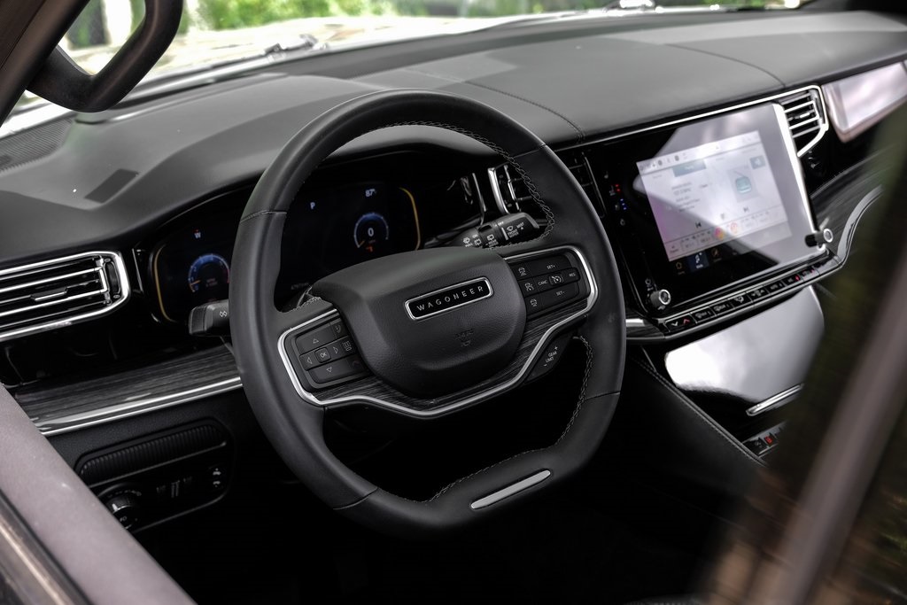 used 2022 Jeep Wagoneer car, priced at $46,976