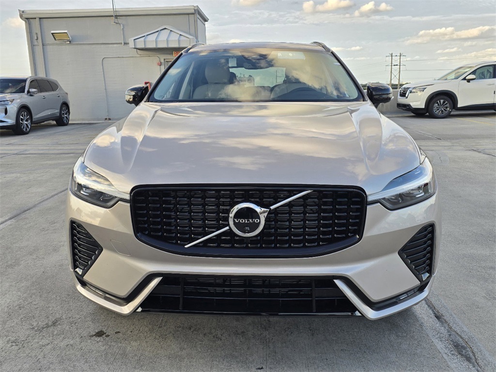 new 2025 Volvo XC60 car, priced at $51,165