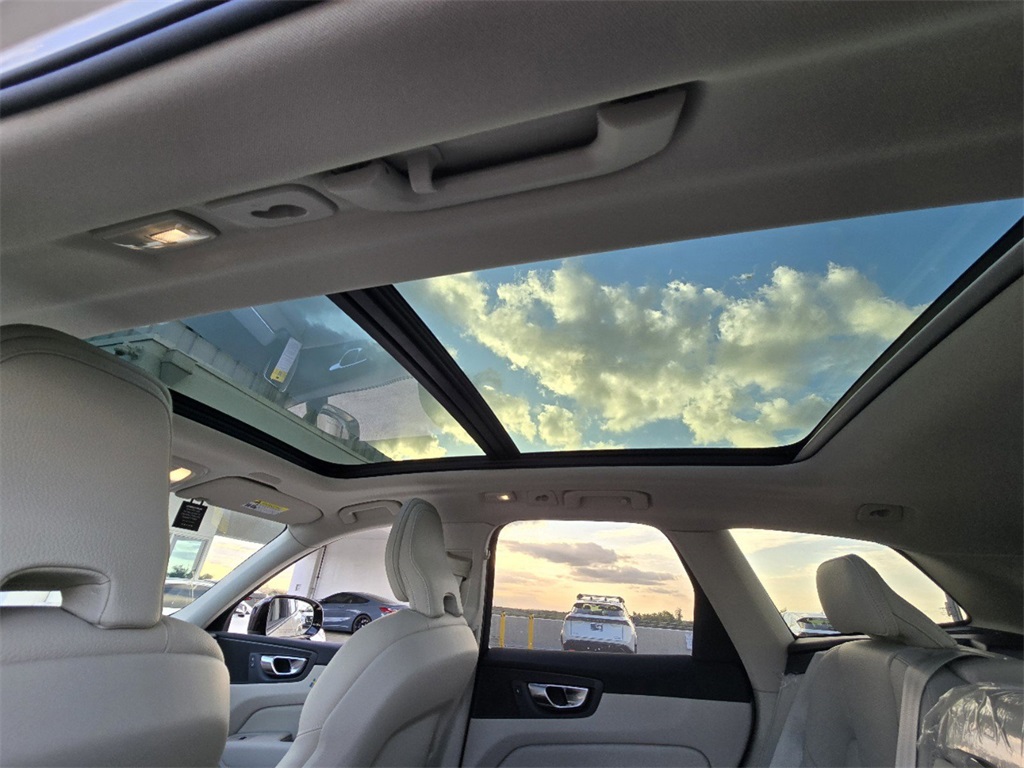 new 2025 Volvo XC60 car, priced at $51,165