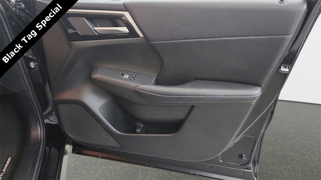 used 2024 Mitsubishi Outlander car, priced at $21,888