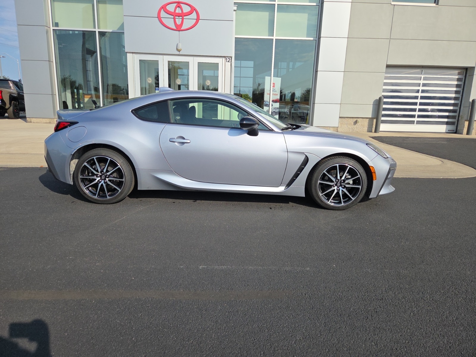 used 2023 Toyota GR86 car, priced at $29,494