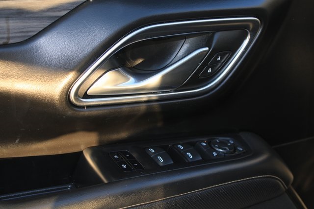 used 2023 GMC Yukon car, priced at $50,649