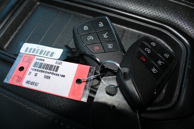 used 2023 GMC Yukon car, priced at $50,649