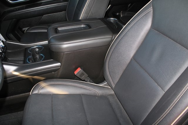 used 2023 GMC Yukon car, priced at $50,649