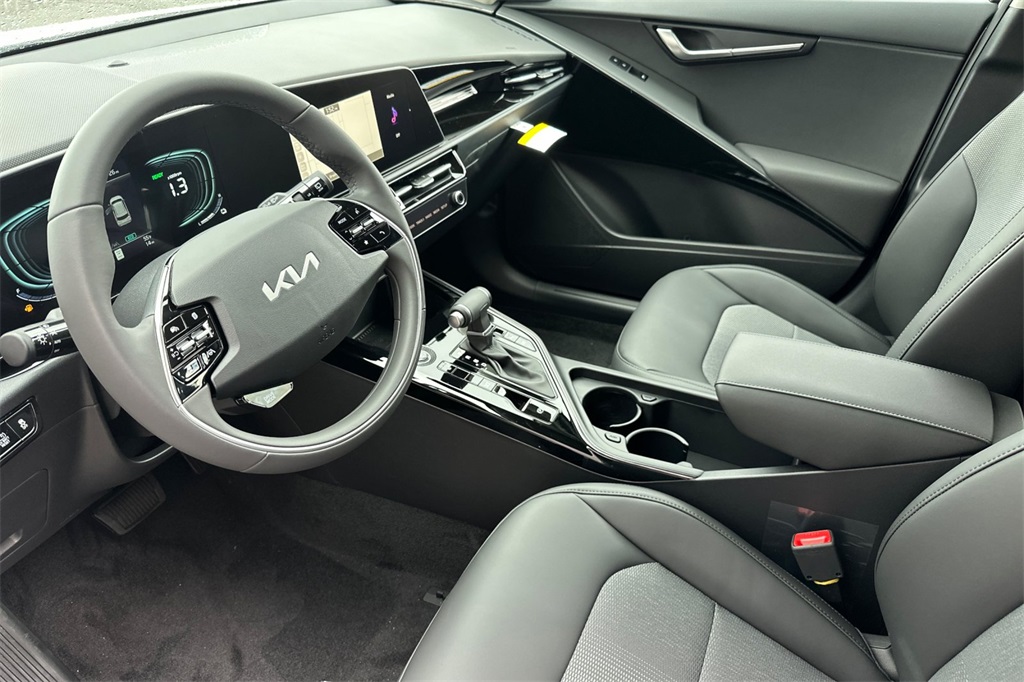 new 2025 Kia Niro car, priced at $28,755