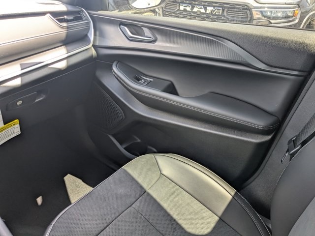 new 2025 Jeep Grand Cherokee car, priced at $34,635