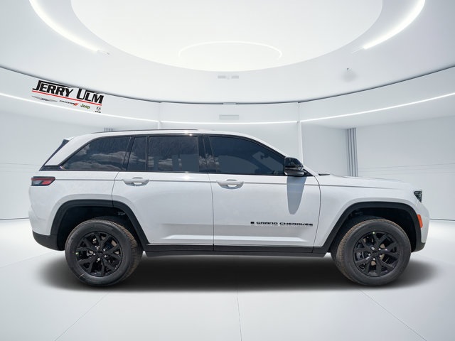 new 2025 Jeep Grand Cherokee car, priced at $34,635