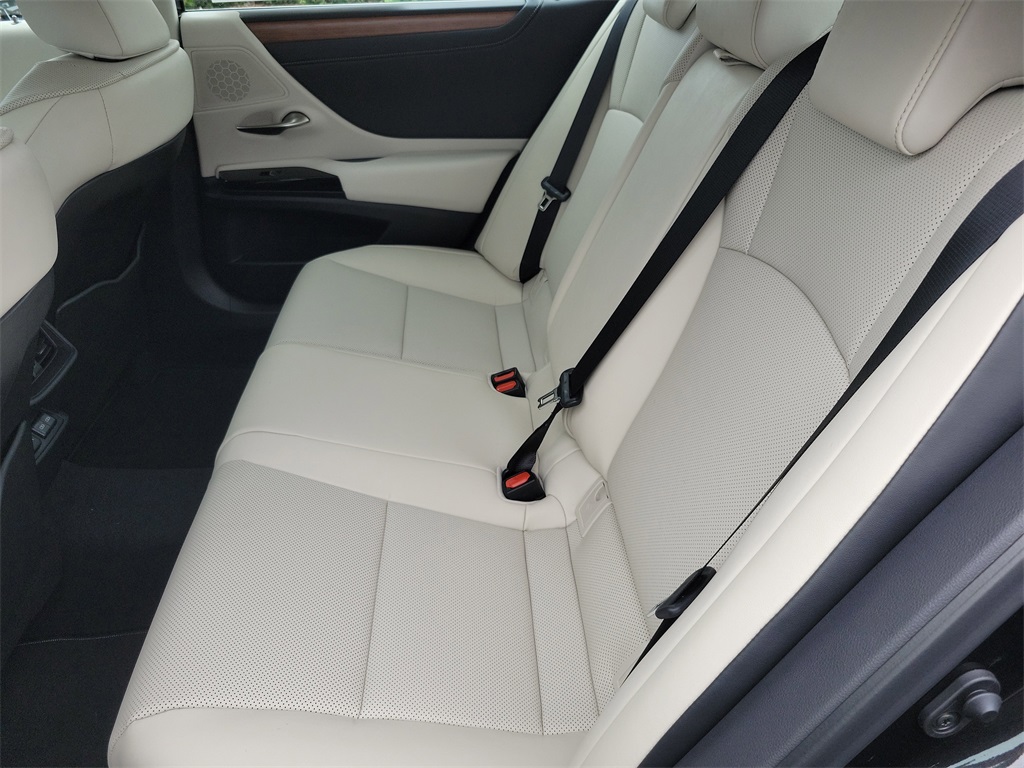 new 2025 Lexus ES car, priced at $47,854