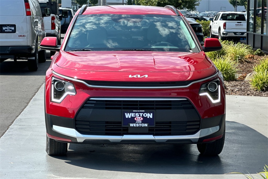 new 2025 Kia Niro car, priced at $31,830