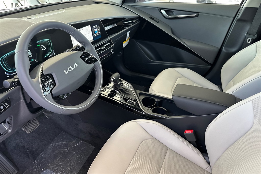 new 2025 Kia Niro car, priced at $31,830