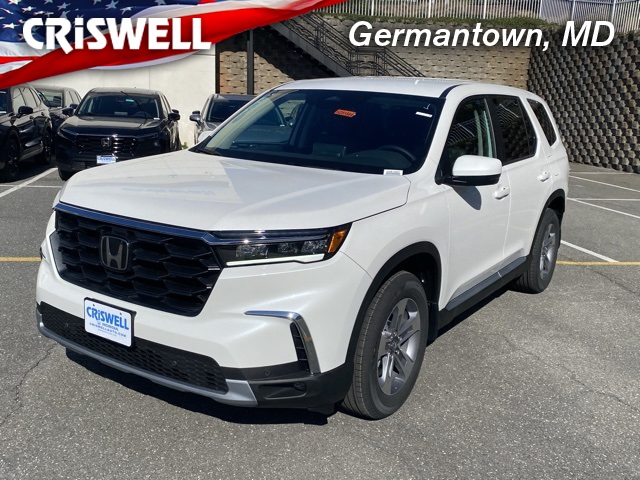 new 2025 Honda Pilot car, priced at $44,225