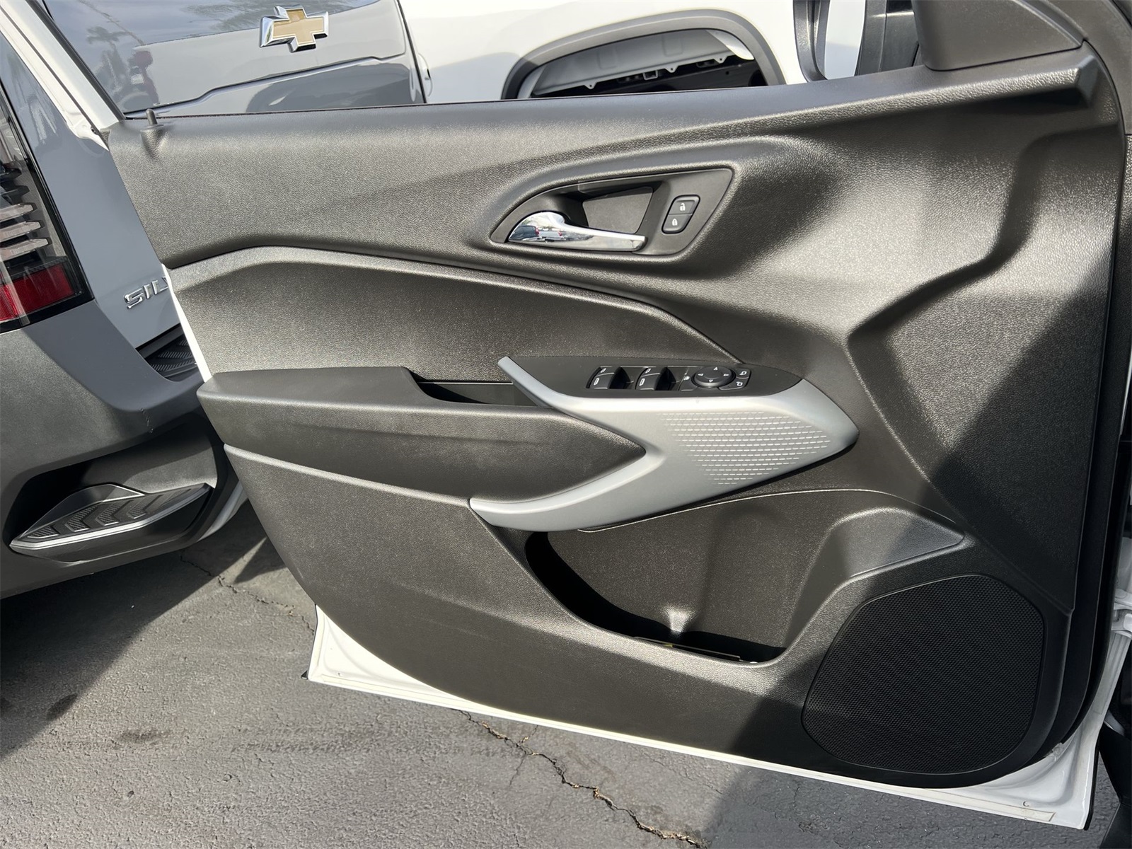 used 2024 Chevrolet Trax car, priced at $23,991