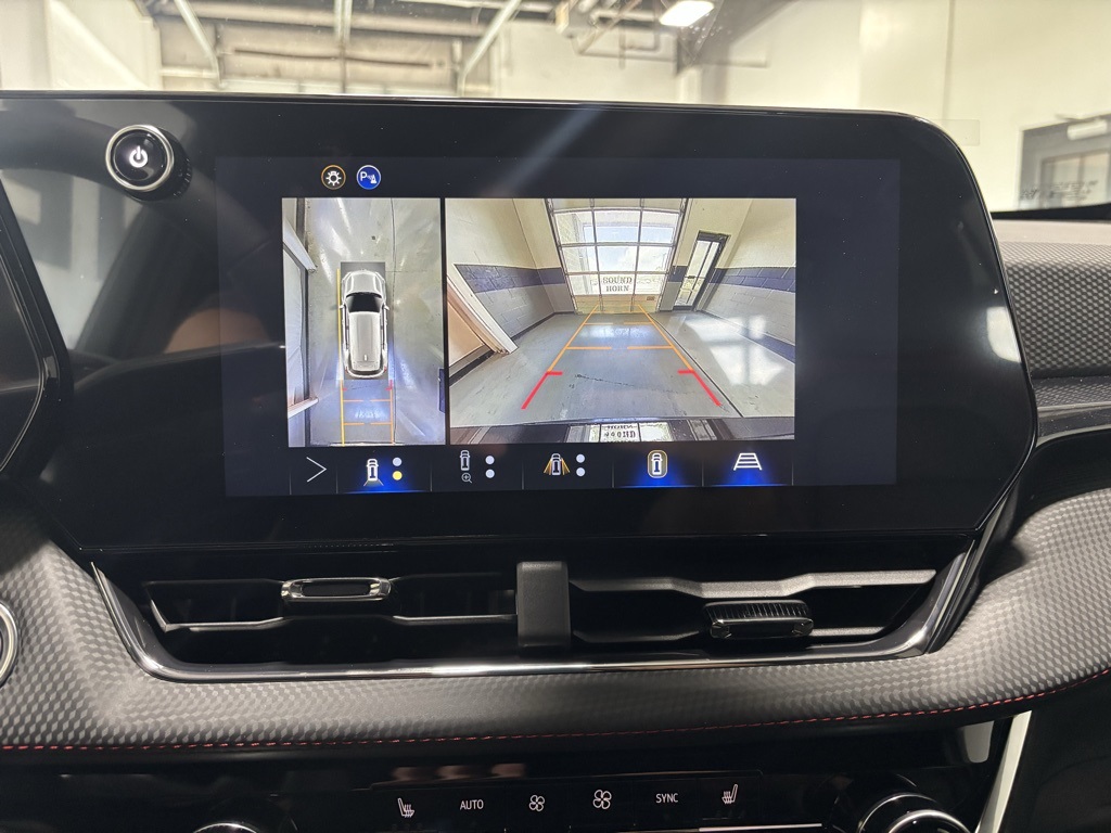 new 2026 Chevrolet Equinox car, priced at $37,020