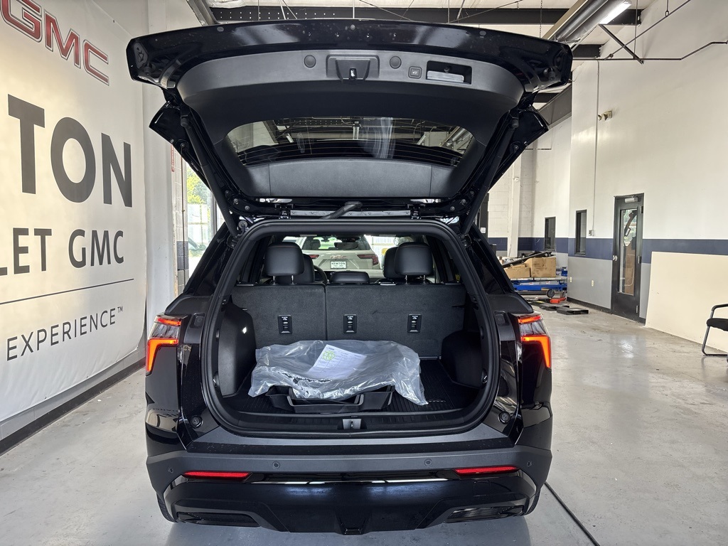 new 2026 Chevrolet Equinox car, priced at $37,020