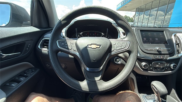 used 2022 Chevrolet Equinox car, priced at $23,999