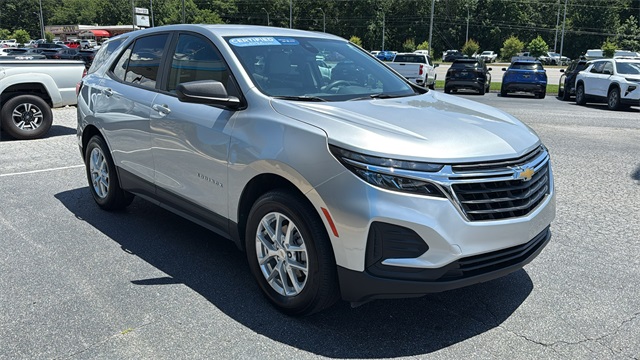 used 2022 Chevrolet Equinox car, priced at $23,999