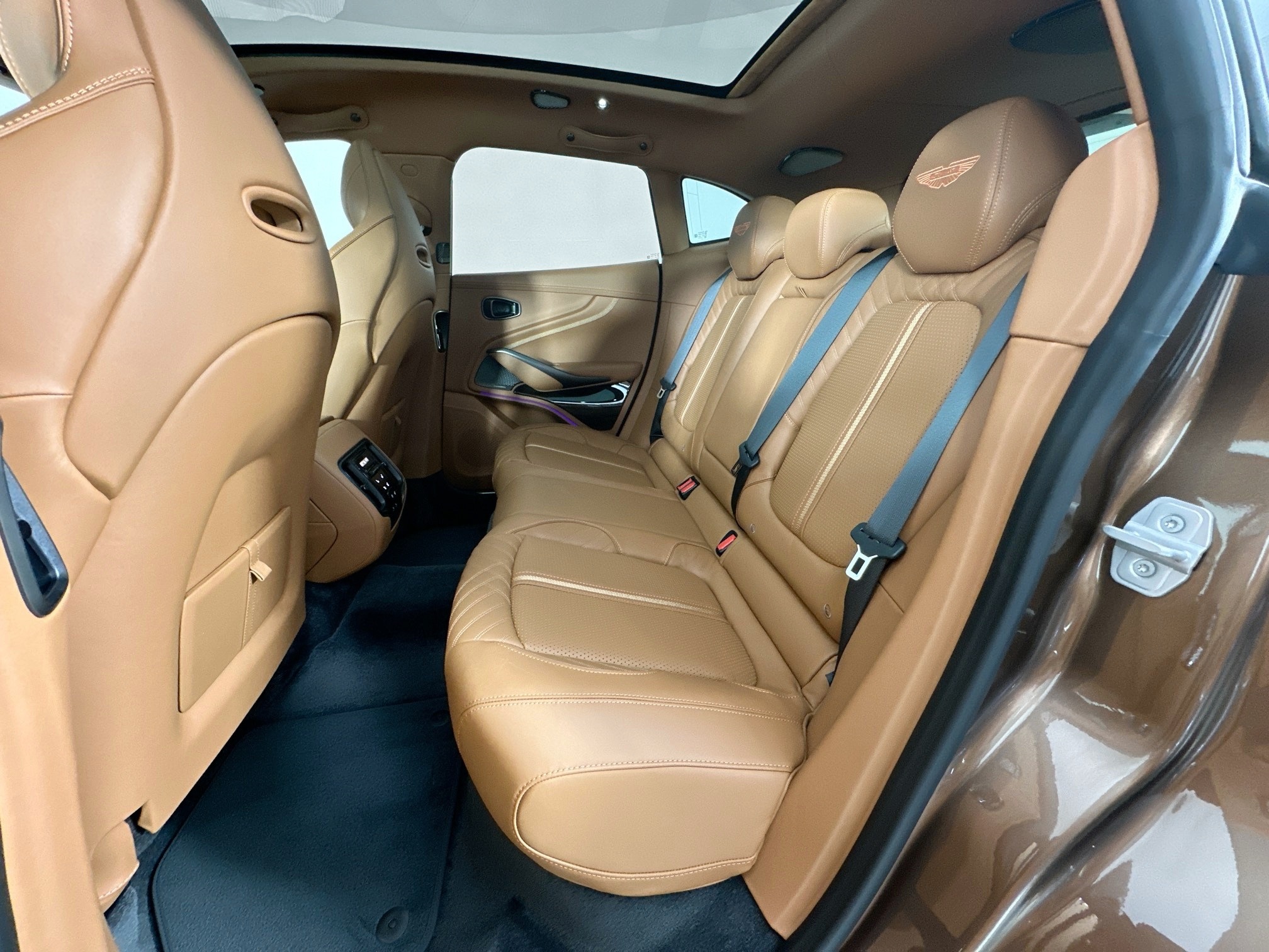 new 2025 Aston Martin DBX 707 car, priced at $259,995