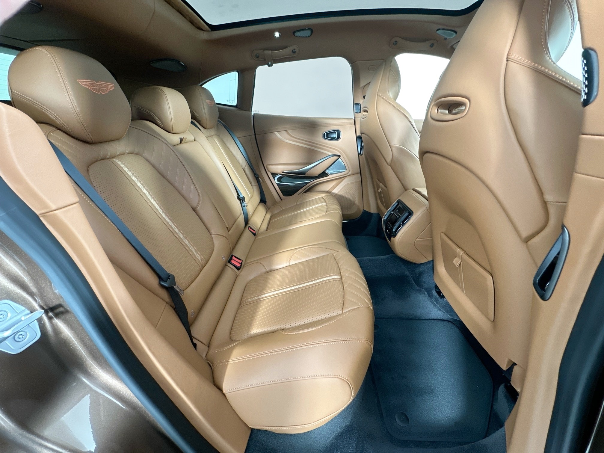 new 2025 Aston Martin DBX 707 car, priced at $259,995