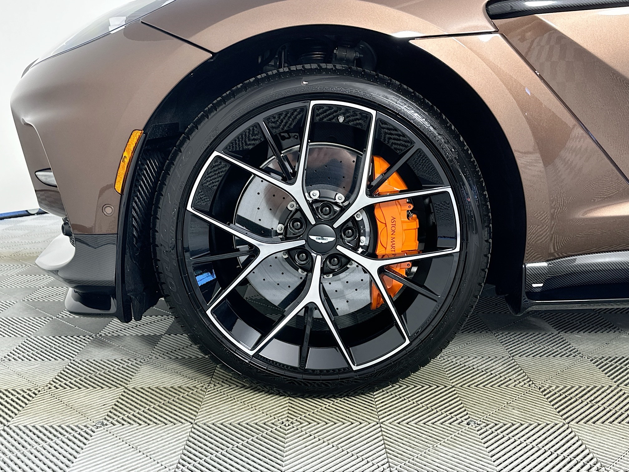 new 2025 Aston Martin DBX 707 car, priced at $259,995