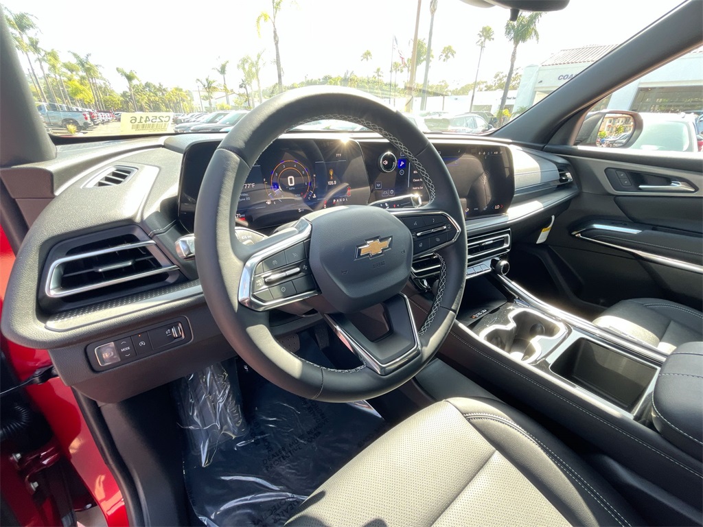 new 2025 Chevrolet Traverse car, priced at $44,115