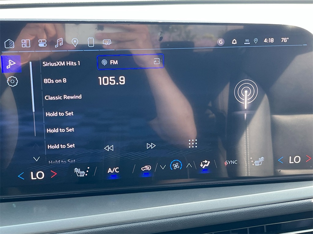 new 2025 Chevrolet Traverse car, priced at $44,115