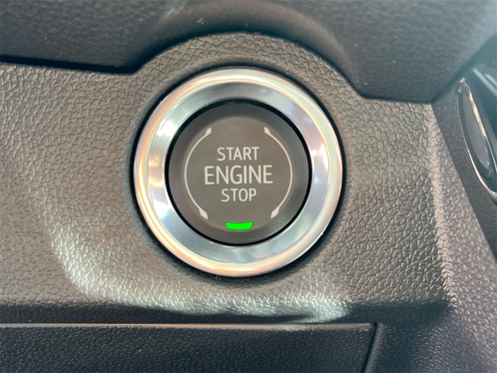 new 2025 Chevrolet Traverse car, priced at $44,115