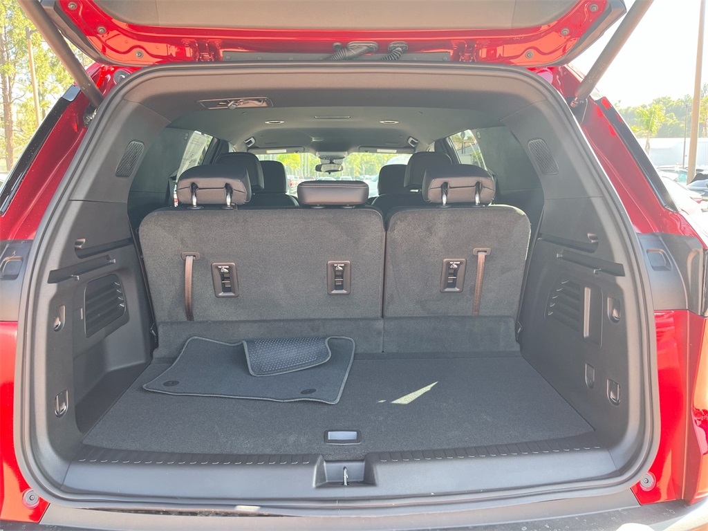new 2025 Chevrolet Traverse car, priced at $44,115