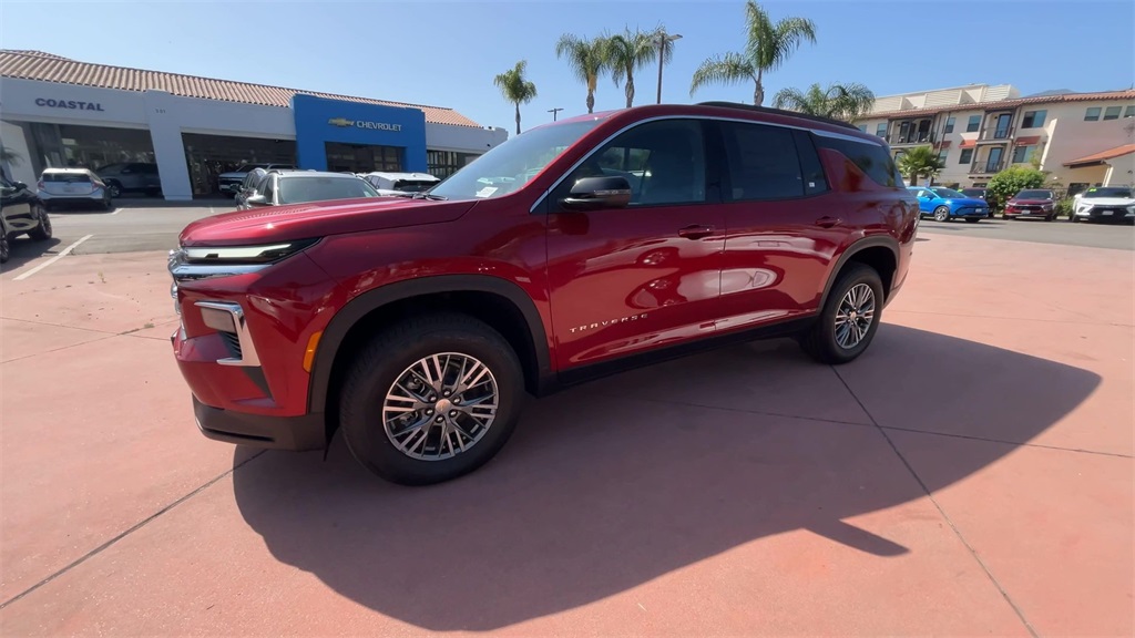 new 2025 Chevrolet Traverse car, priced at $44,115
