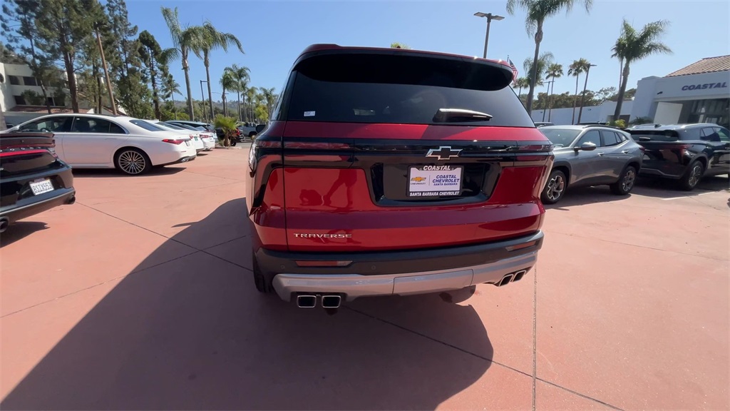 new 2025 Chevrolet Traverse car, priced at $44,115