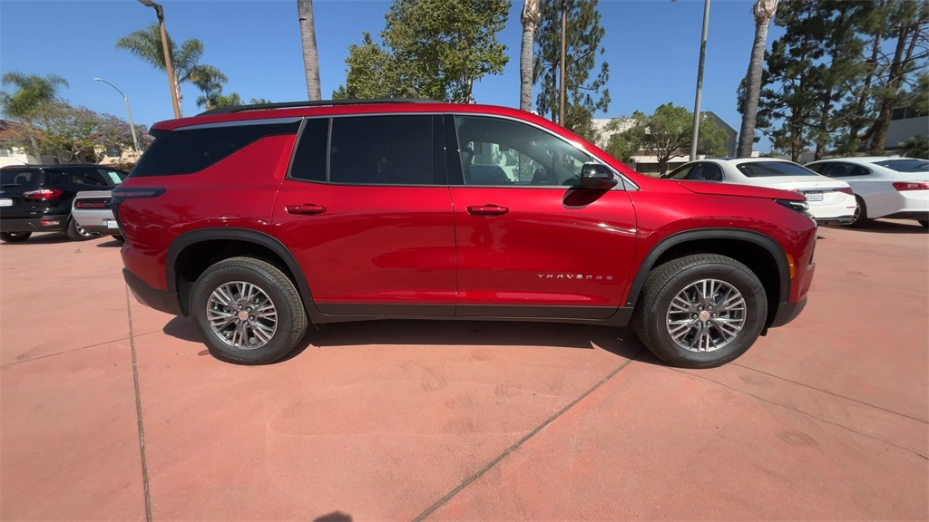 new 2025 Chevrolet Traverse car, priced at $44,115