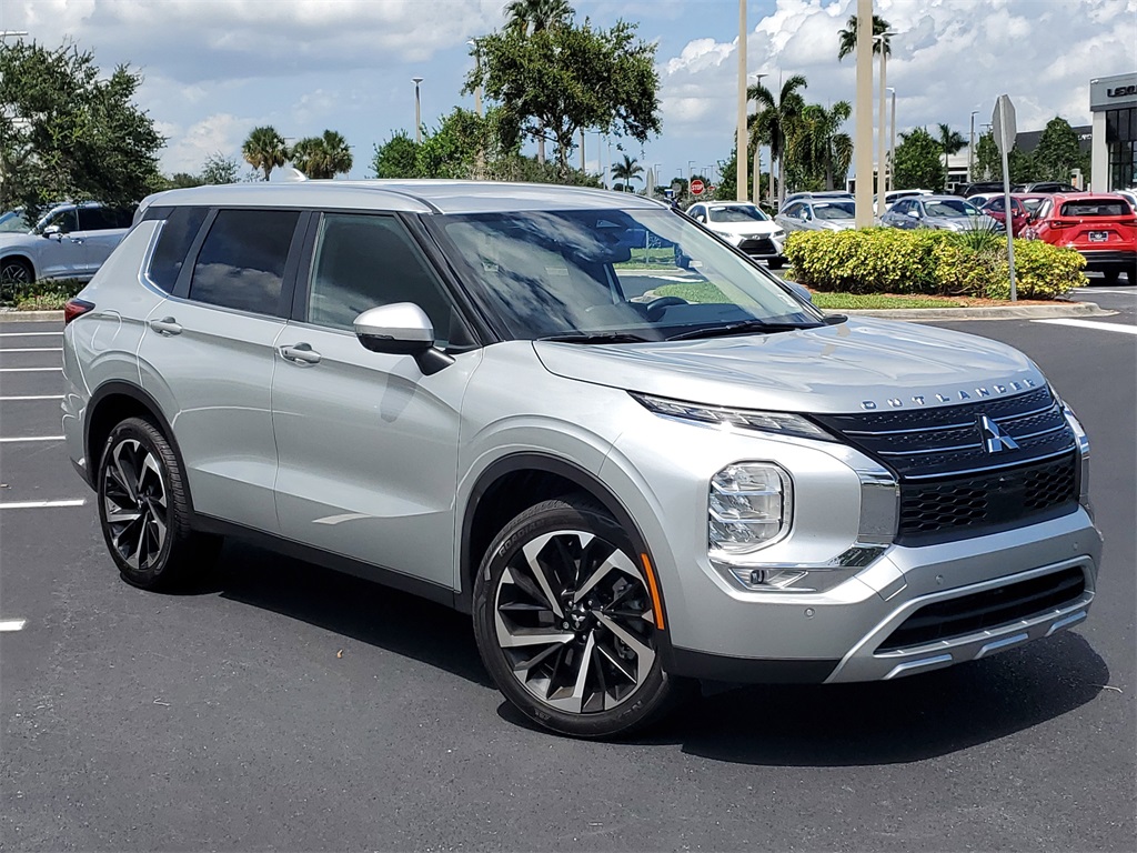 used 2024 Mitsubishi Outlander car, priced at $24,998