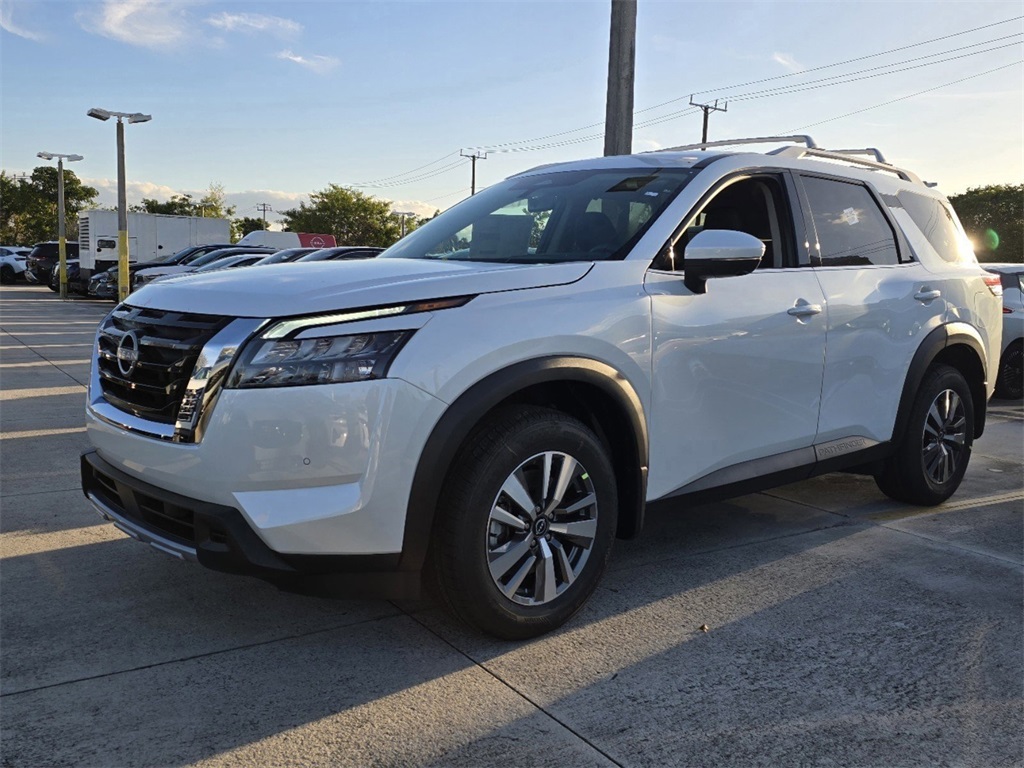 new 2025 Nissan Pathfinder car, priced at $35,964