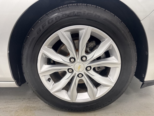 used 2019 Chevrolet Malibu car, priced at $14,988