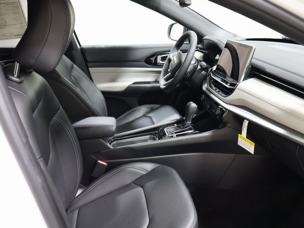 new 2025 Jeep Compass car, priced at $32,898