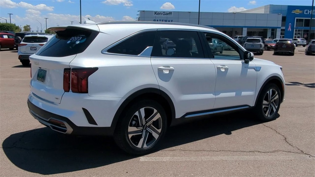 used 2023 Kia Sorento Hybrid car, priced at $32,991