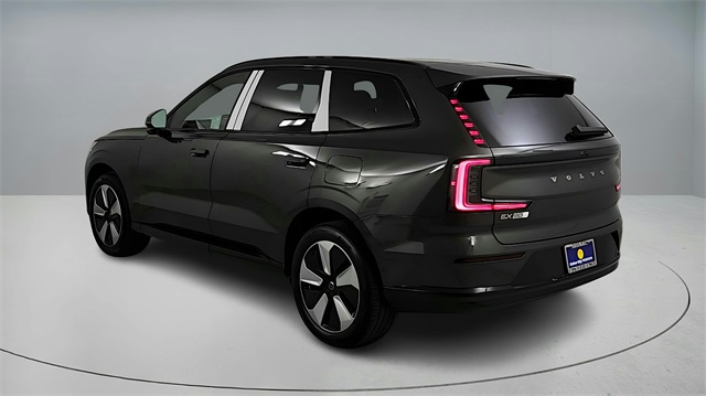 new 2025 Volvo EX90 car, priced at $86,290