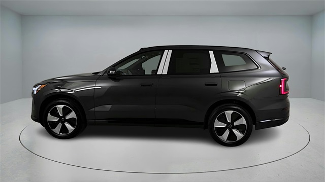 new 2025 Volvo EX90 car, priced at $86,290