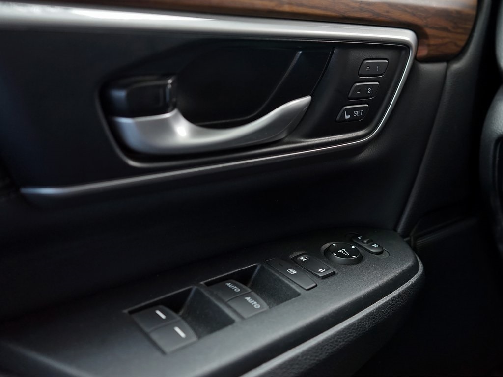used 2019 Honda CR-V car, priced at $19,495