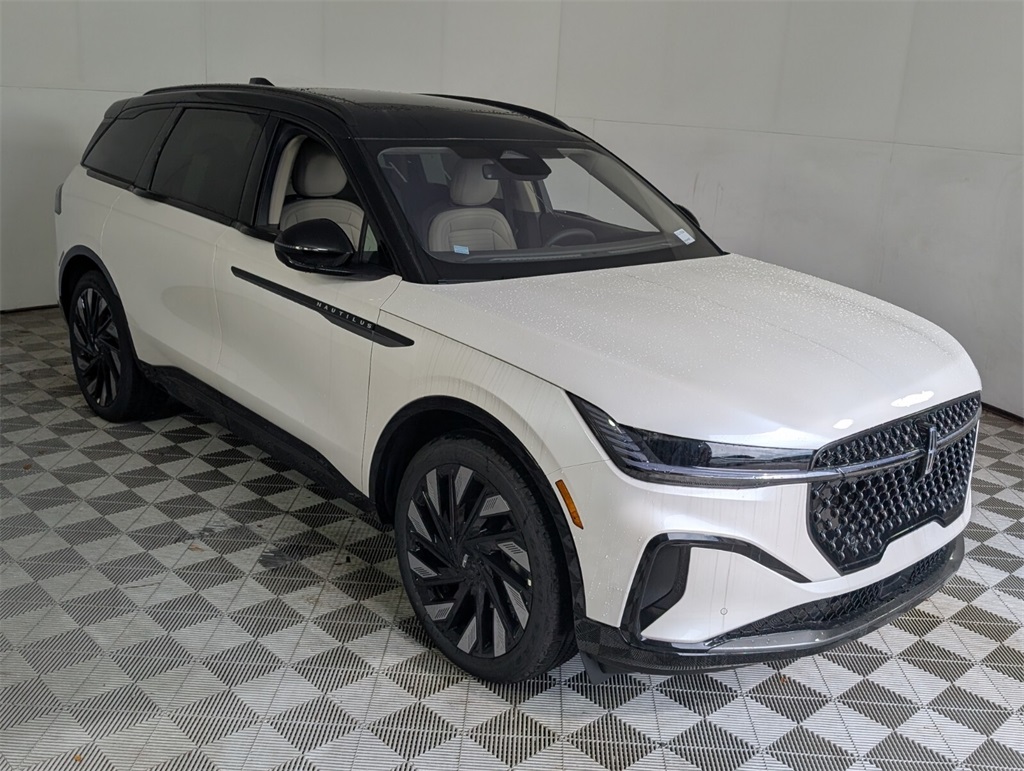 new 2025 Lincoln Nautilus car, priced at $64,757
