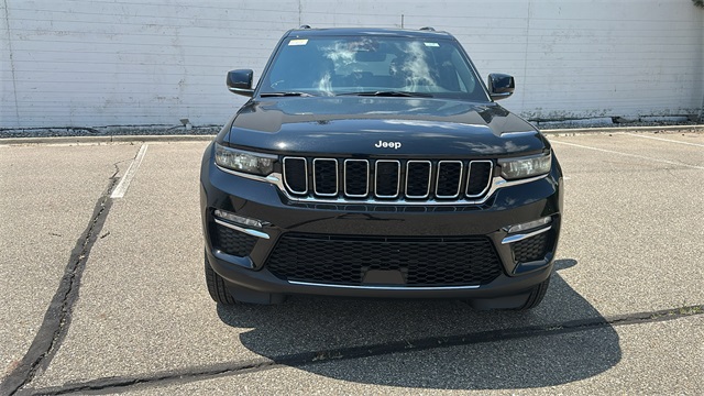 new 2025 Jeep Grand Cherokee car, priced at $48,515