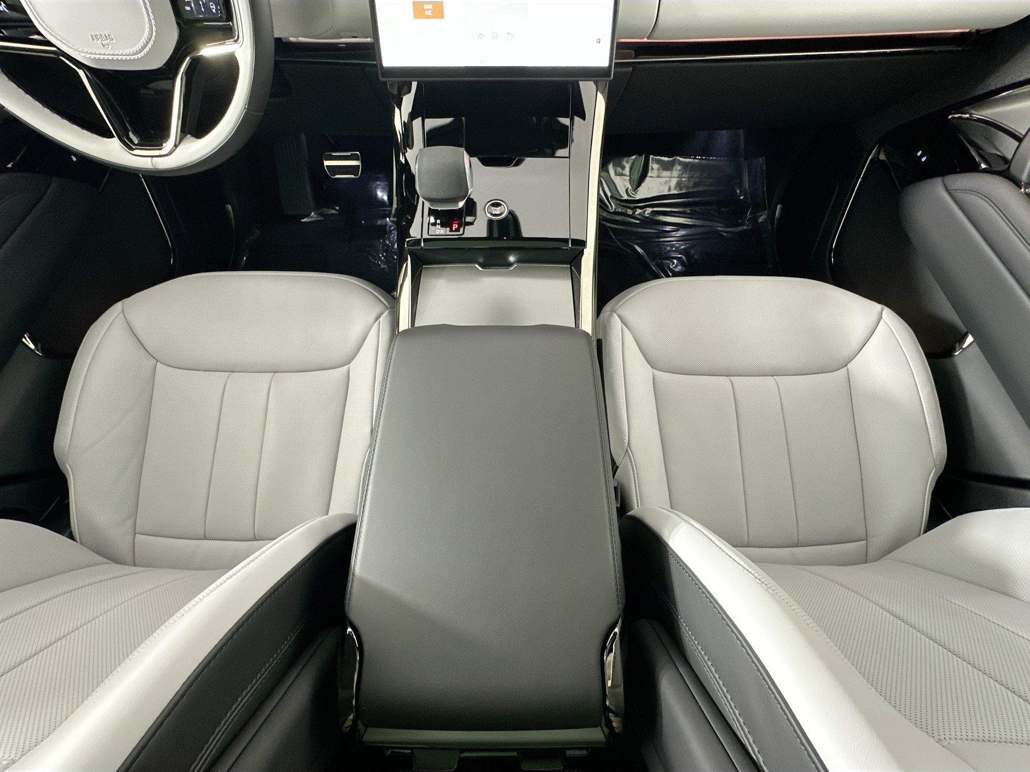 new 2025 Land Rover Range Rover Sport car, priced at $101,655