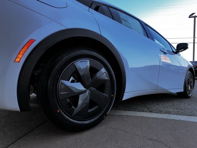 new 2026 Toyota Prius Plug-In Hybrid car, priced at $34,367