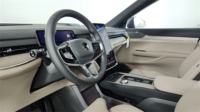 new 2025 Volvo EX90 car, priced at $87,835