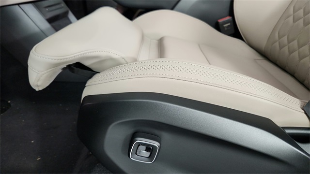 new 2025 Volvo EX90 car, priced at $87,835