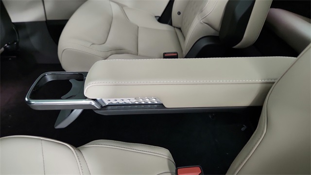 new 2025 Volvo EX90 car, priced at $87,835