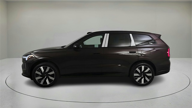 new 2025 Volvo EX90 car, priced at $87,835